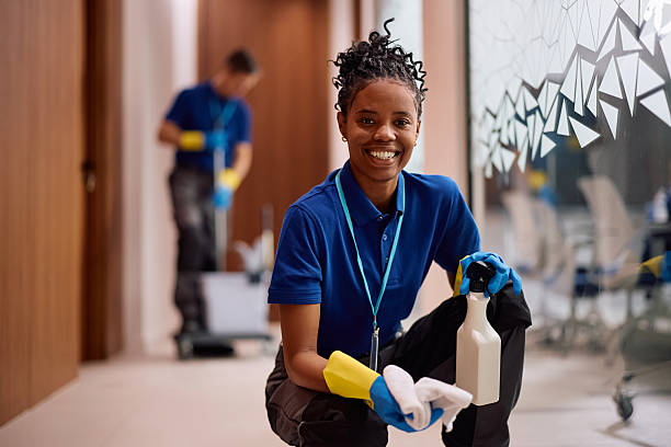 How Commercial Office Cleaning Services Transform Your Work Environment